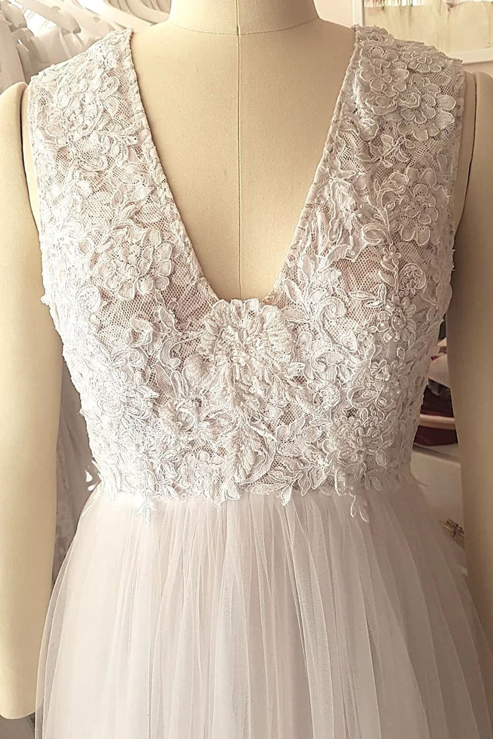 romantic A-line wedding gown - Image 4