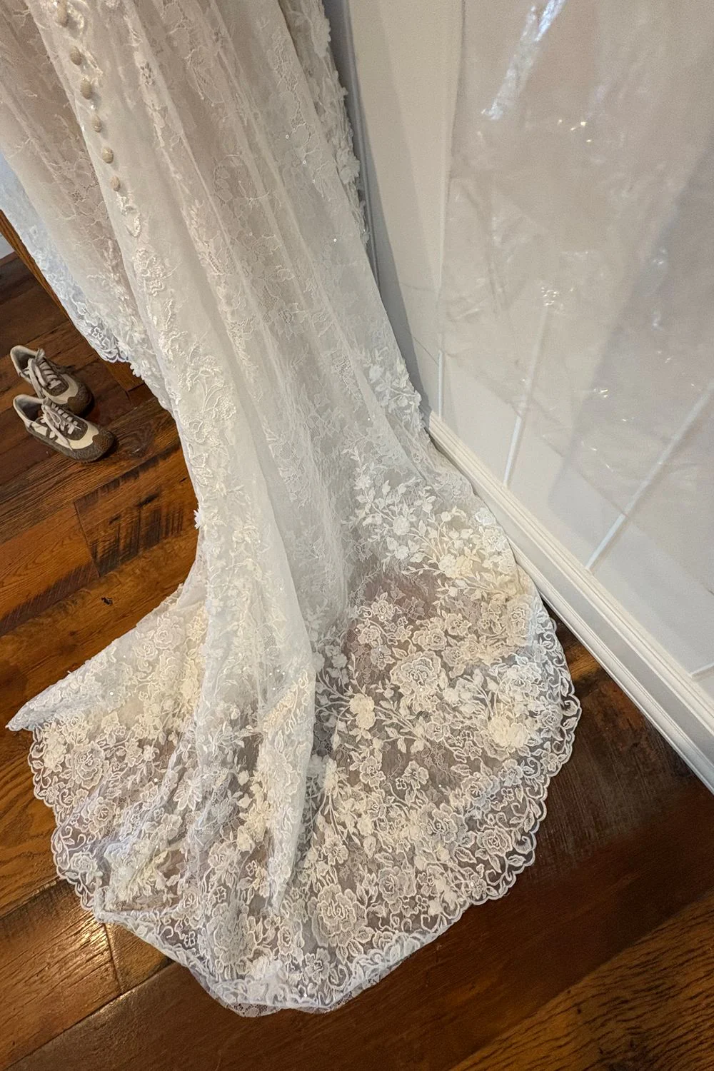 1018 With Veil - Image 11
