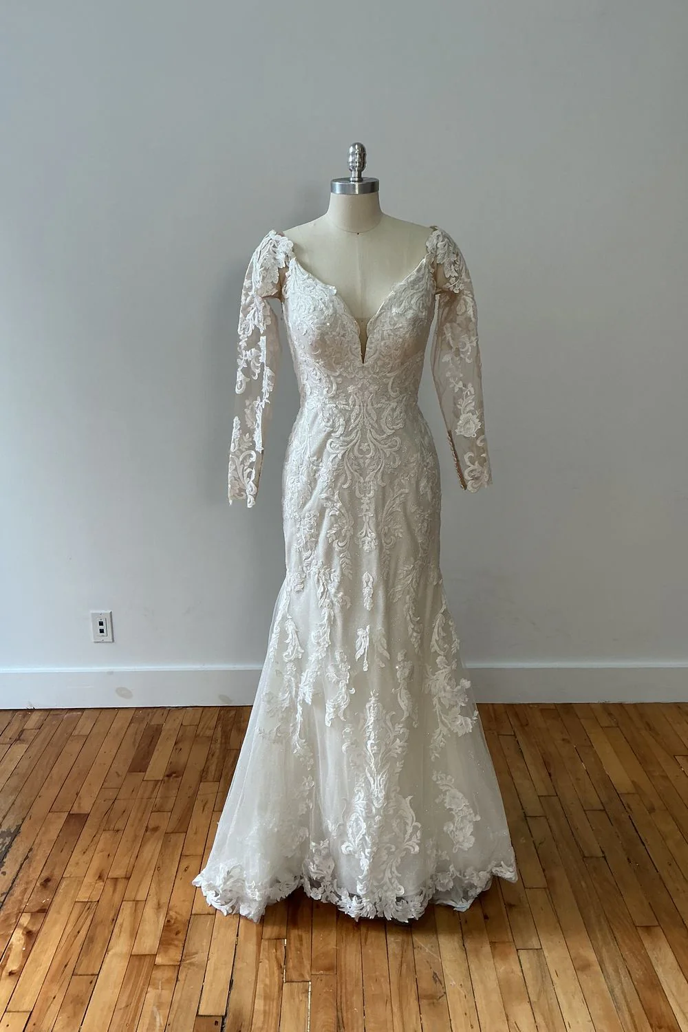 1359 - Image 3