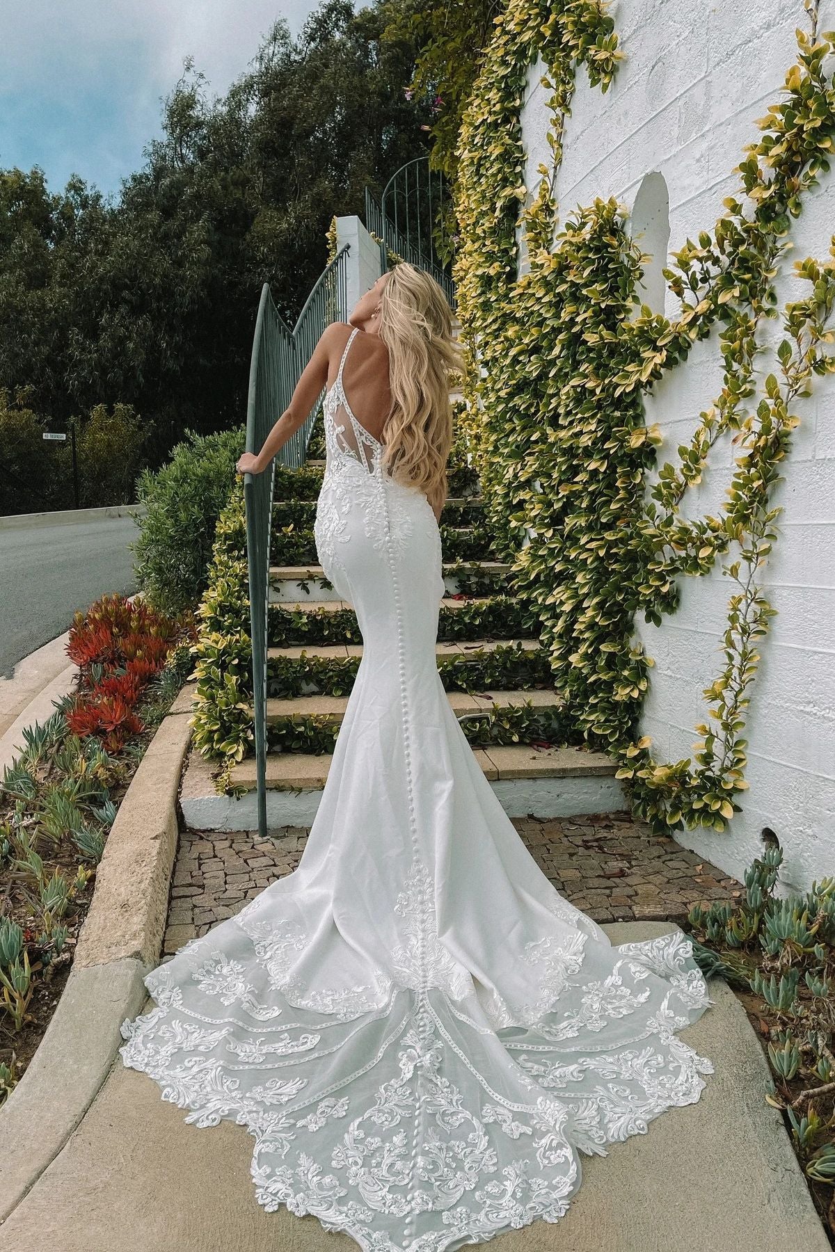 1406 & Martina Liana couture overskirt - Image 4