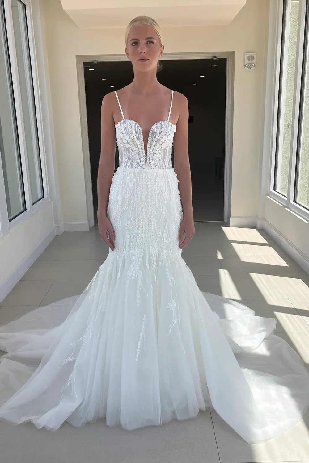 1421 with Veil - Image 11