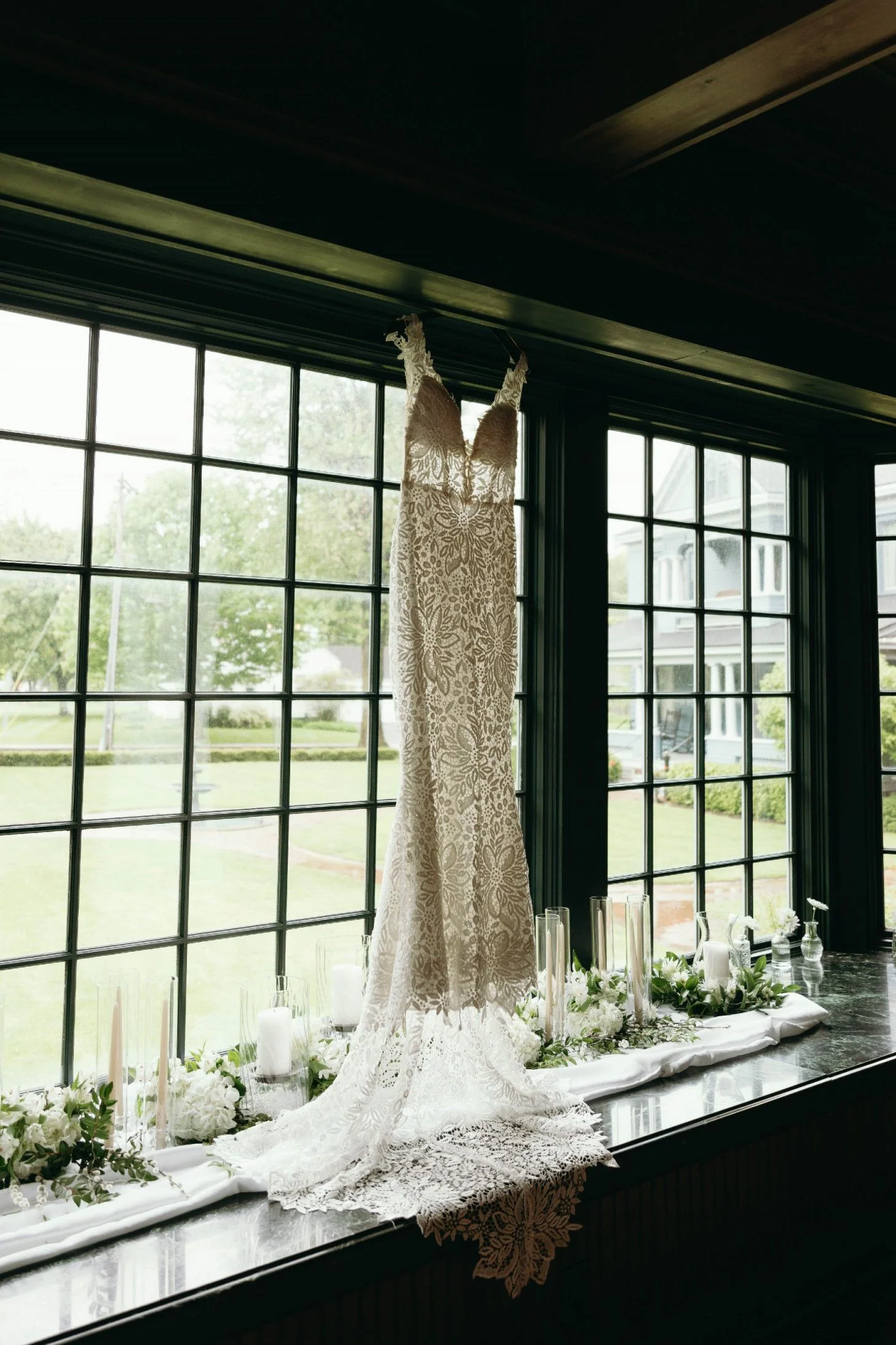 Dress with Veil & Skirt - Image 3