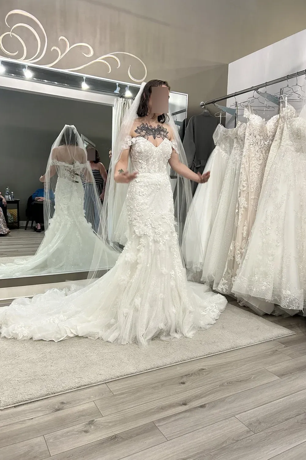 1612 with Veil - Image 4