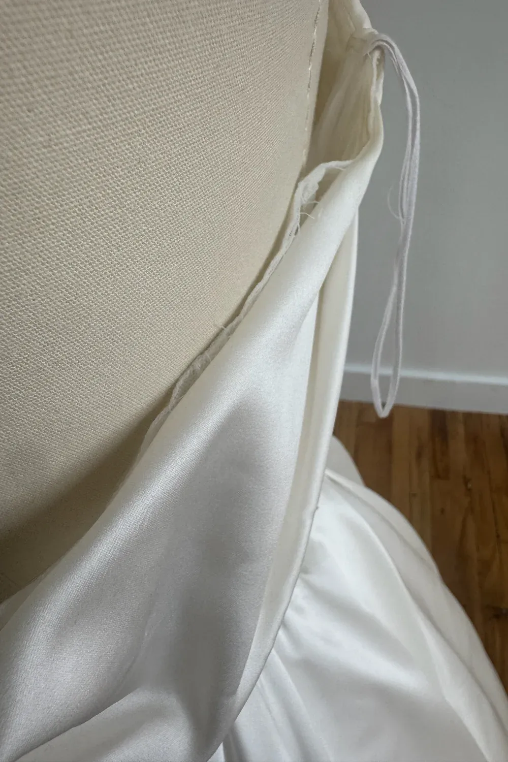 1674XS-GOWN - Image 5