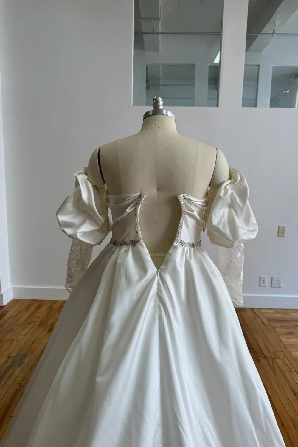 1674XS-SLEEVE - Image 3