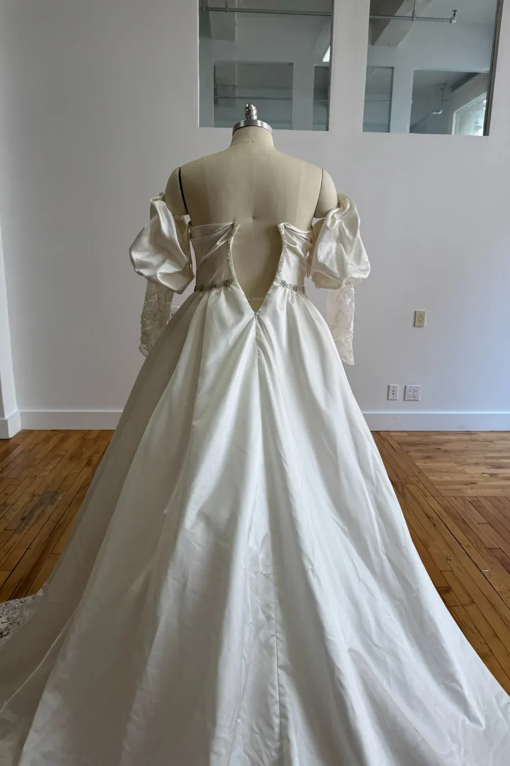 1674XS-SLEEVE - Image 4