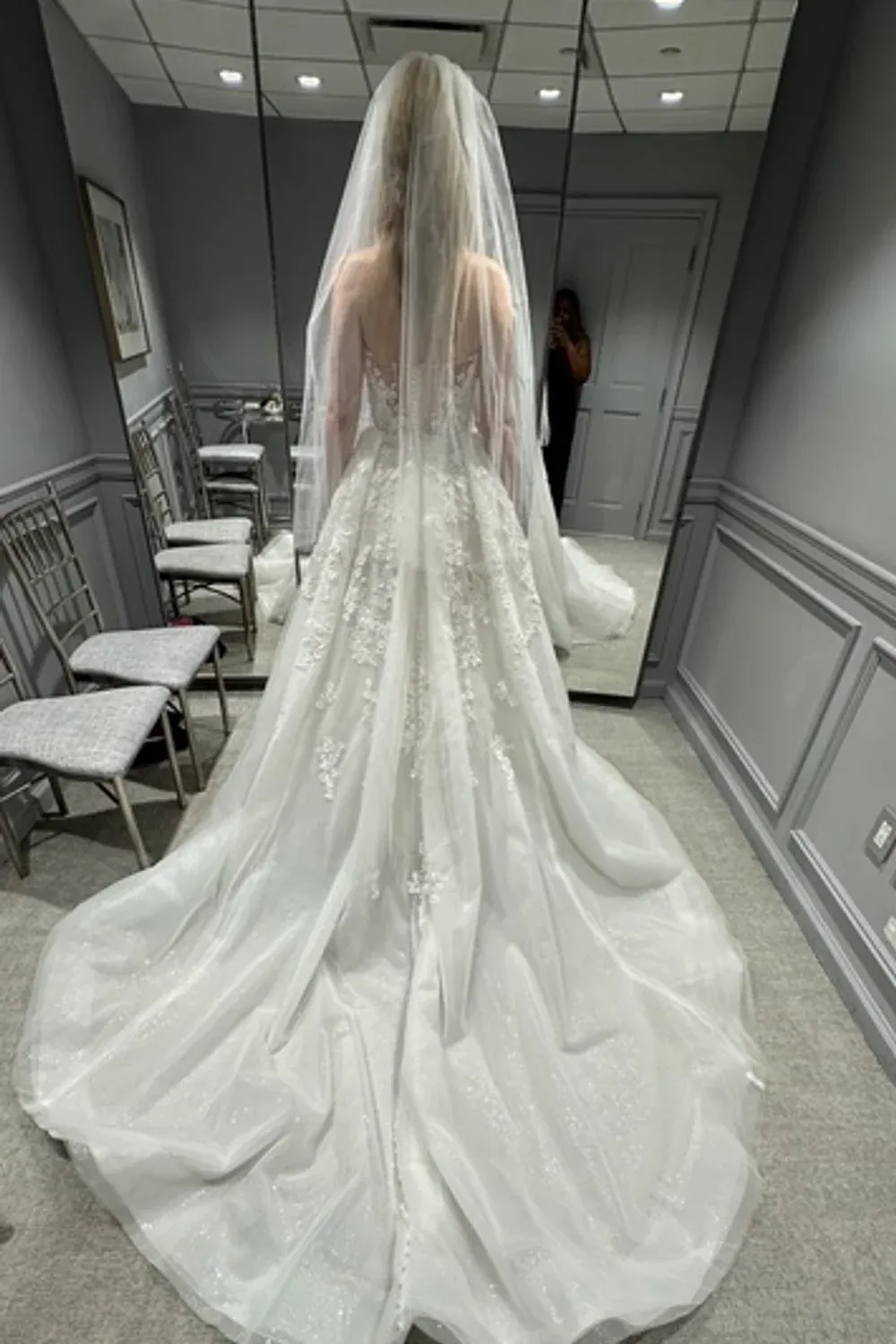 1715 with Veil - Image 3