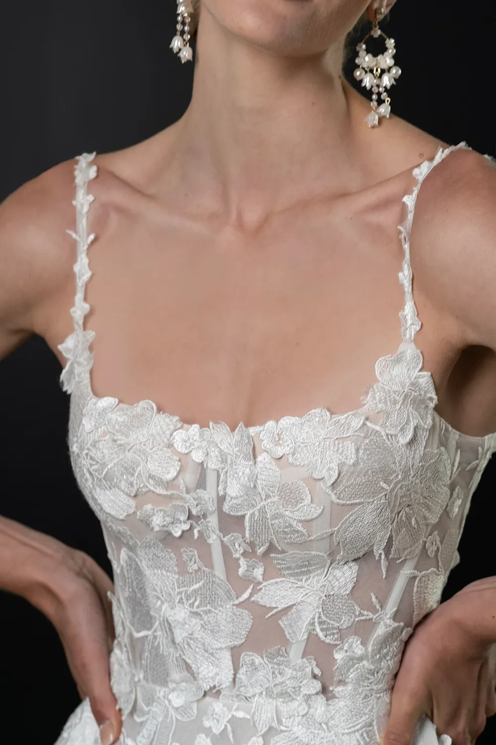 1749 with Veil - Image 3