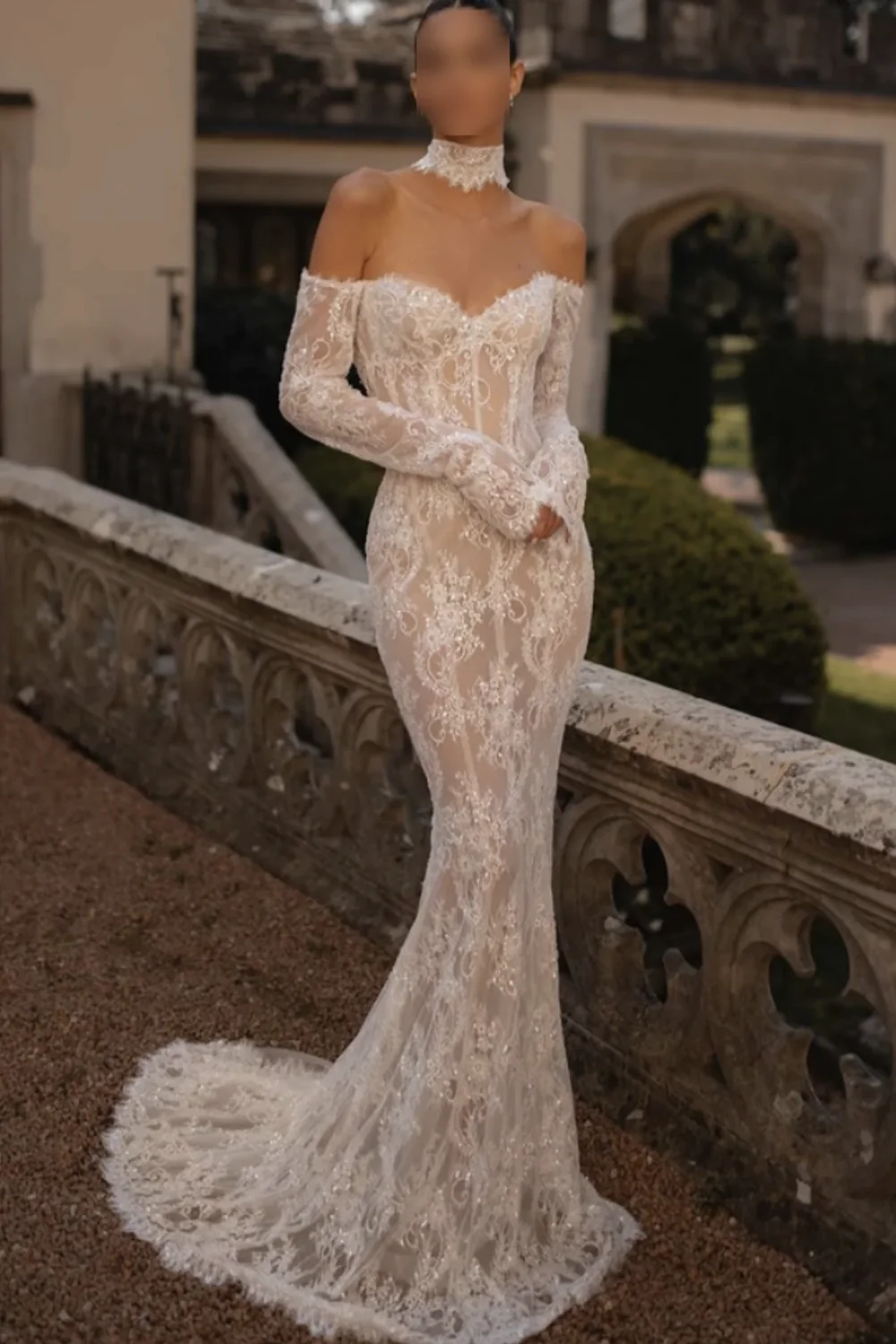 24-04 Maggiore with Choker