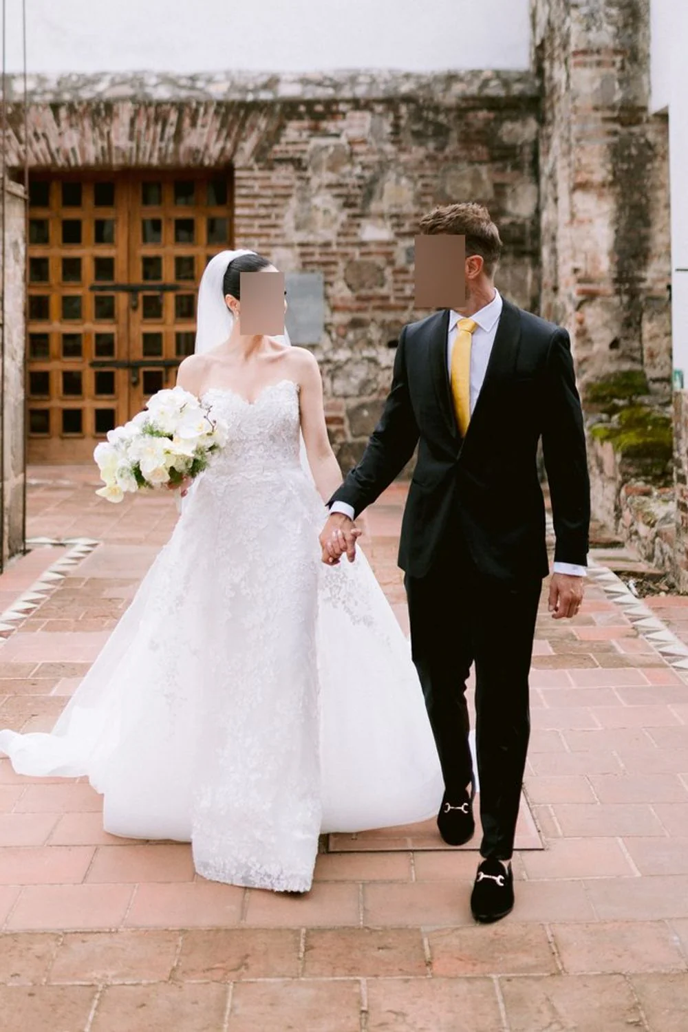 32205 HARLOW-LINESKT with Overskirt and Veil