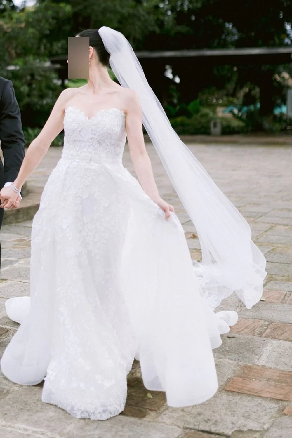 32205 HARLOW-LINESKT with Overskirt and Veil - Image 9