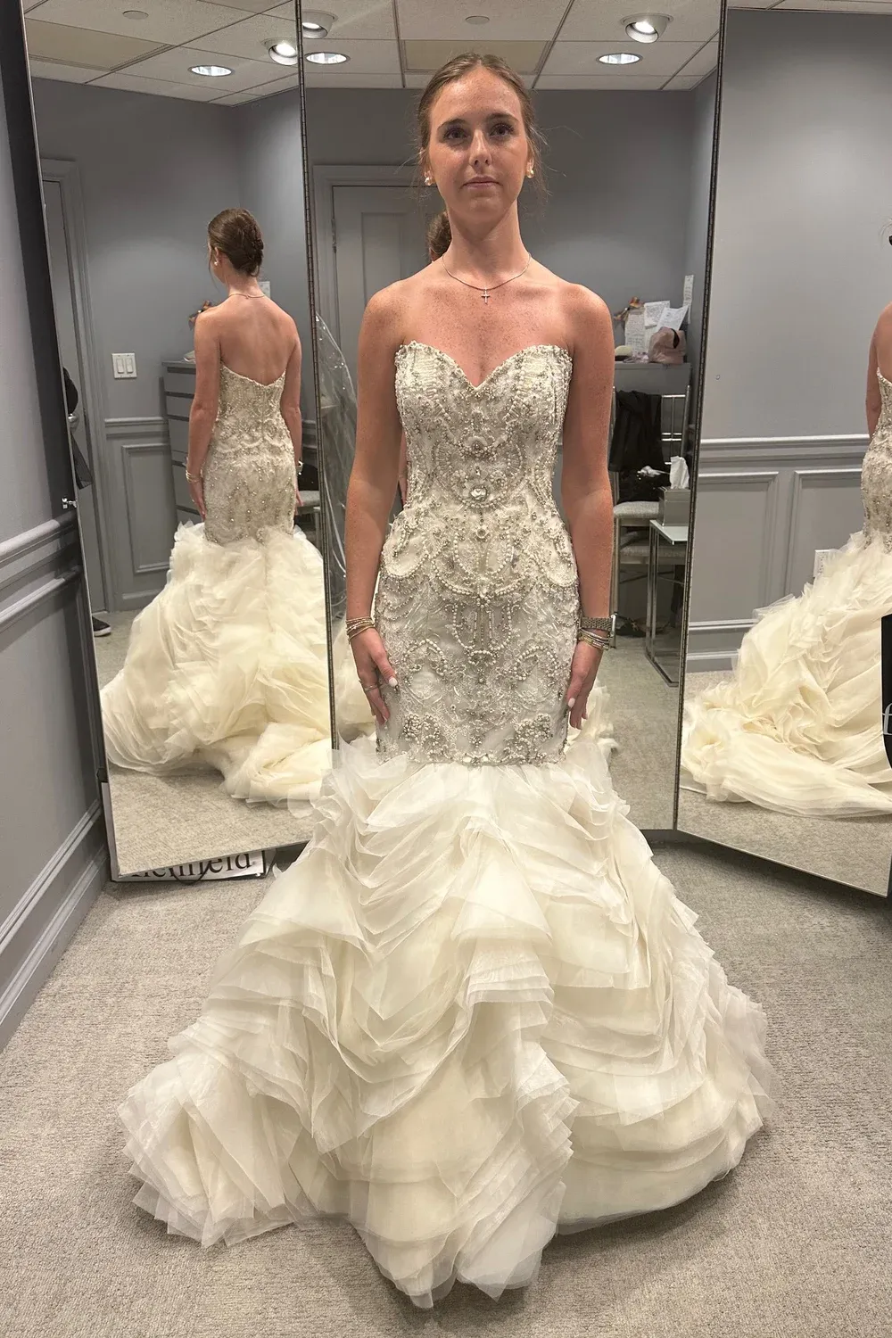 3400 with Veil and Necklace