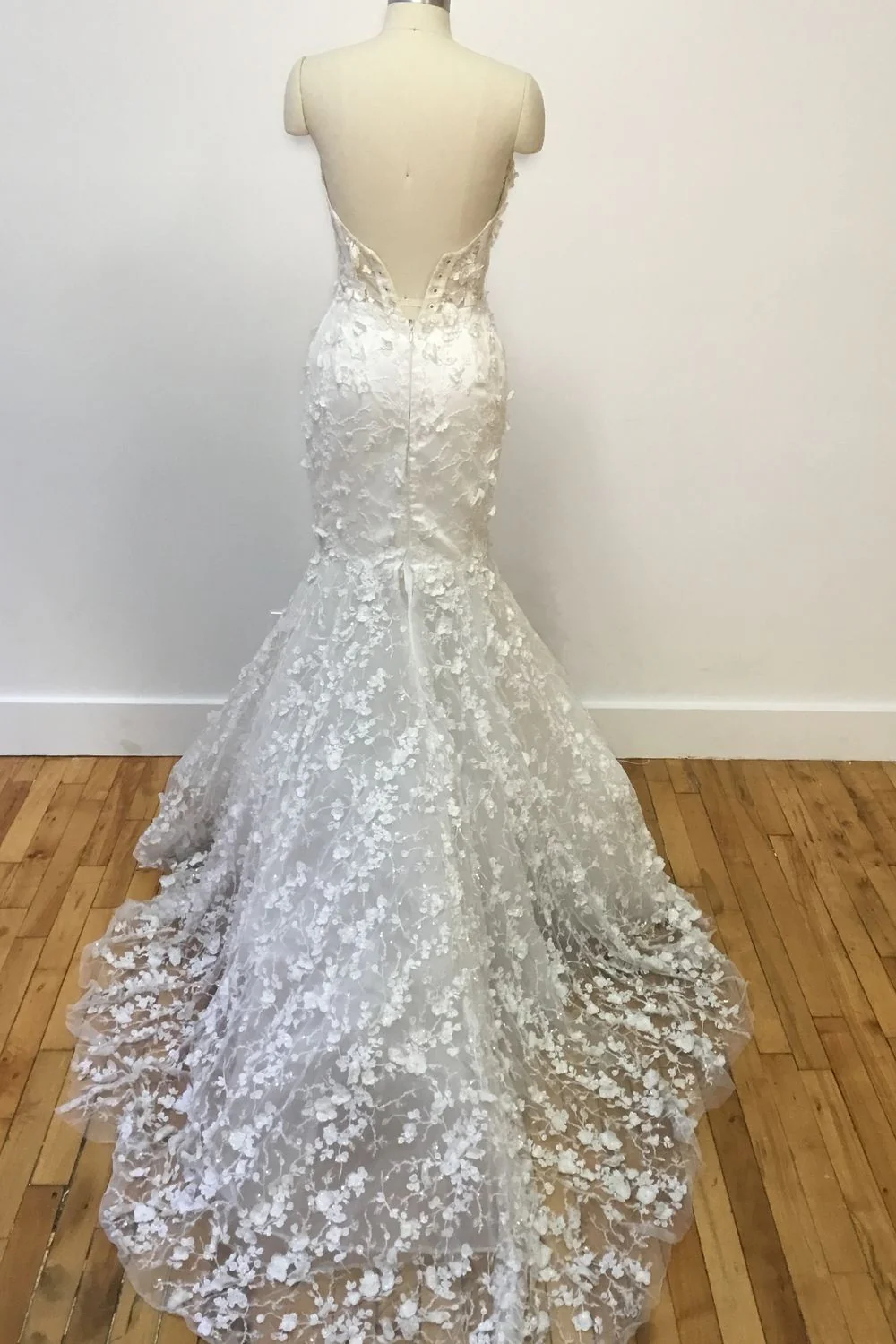 4928T - Image 3