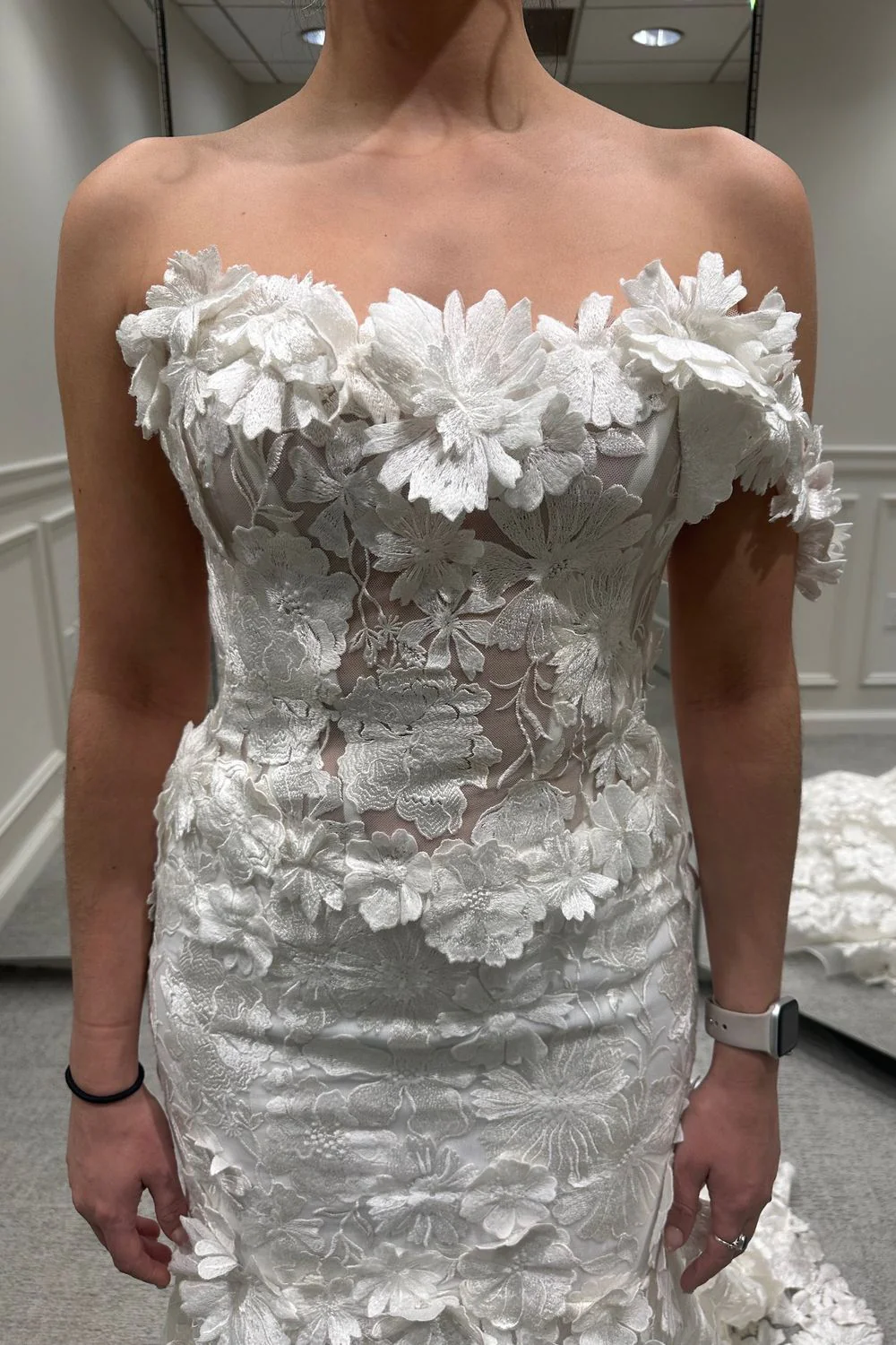 4967 with Veil - Image 9