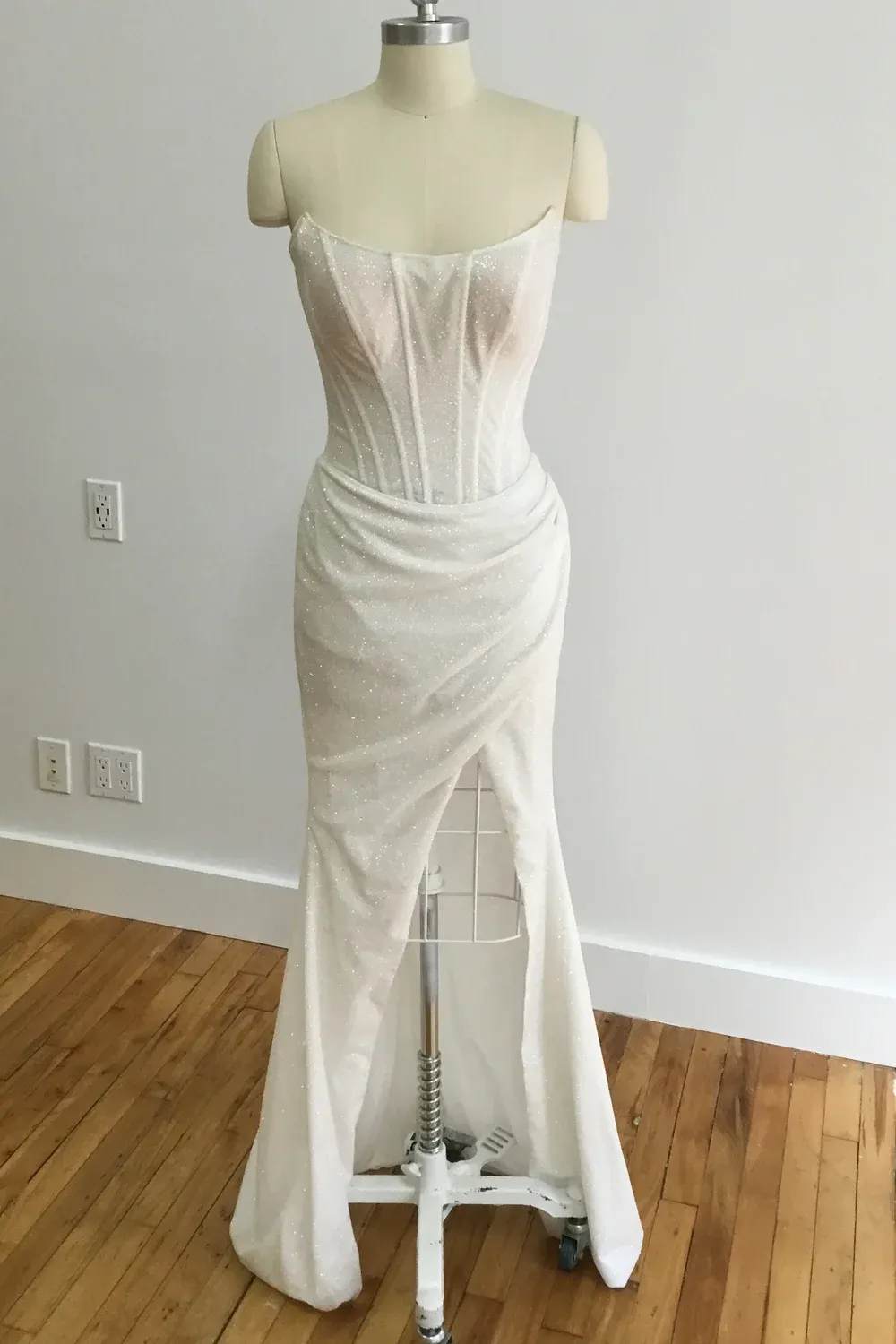 4977 - Image 2