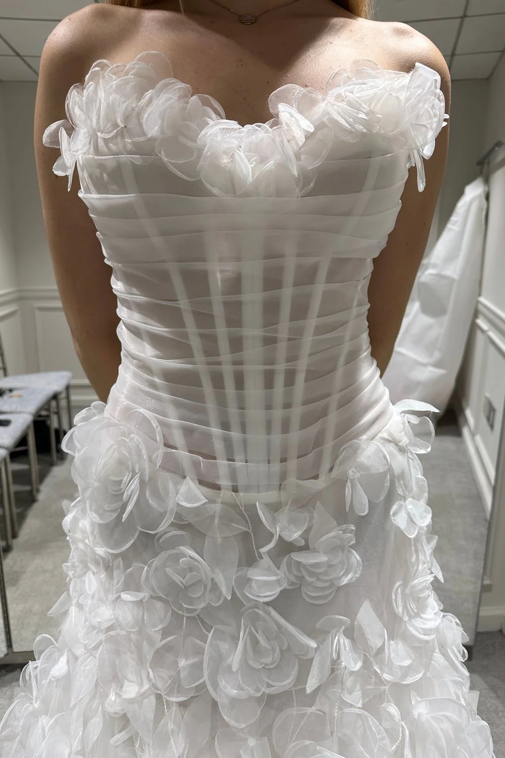 4995 with Veil - Image 3