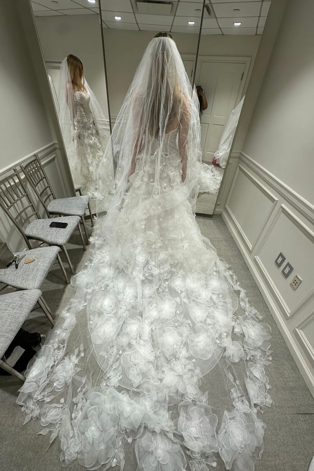 4995 with Veil - Image 5