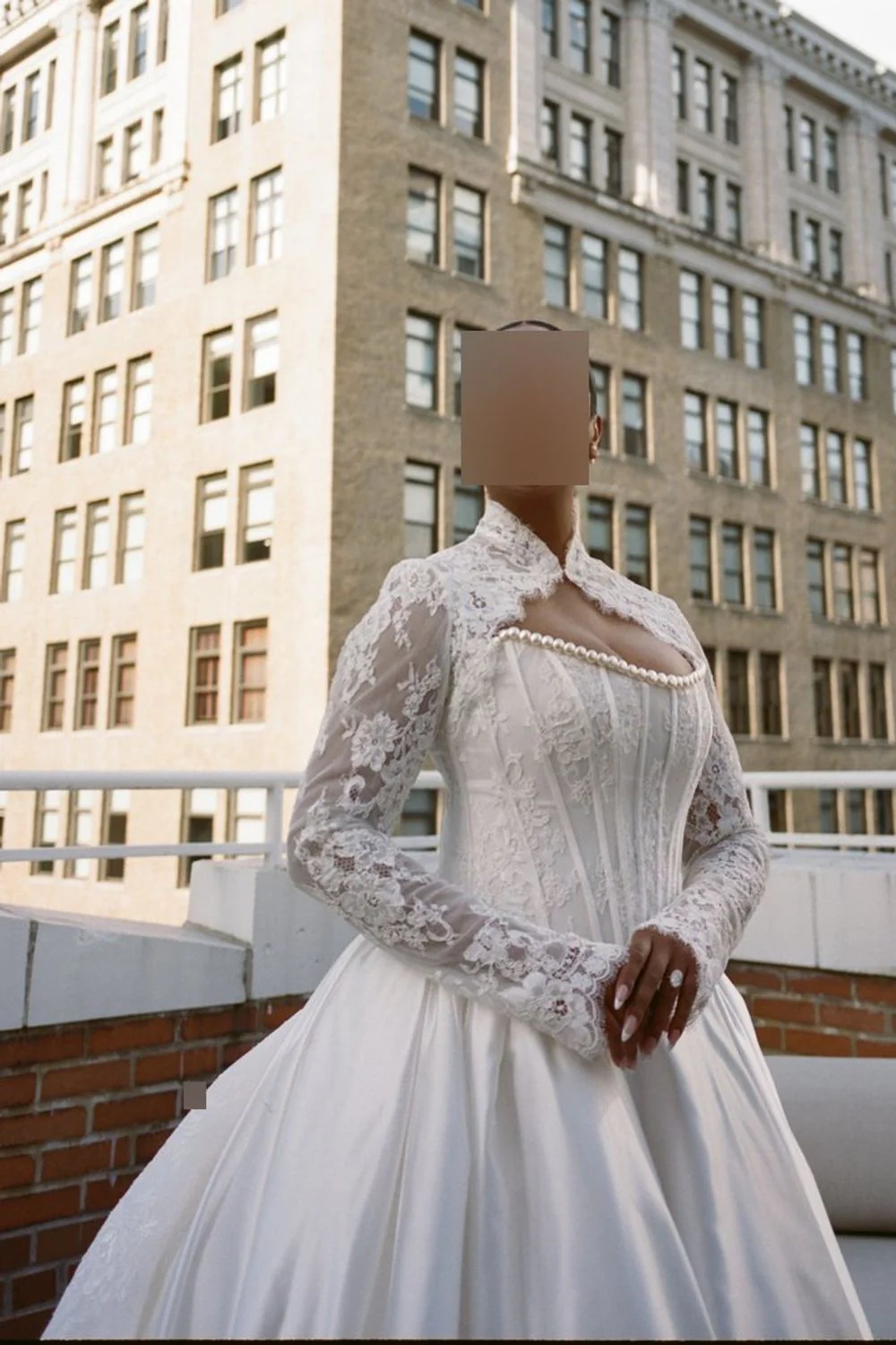 5057 with Veil, Bolero and Bow - Image 11