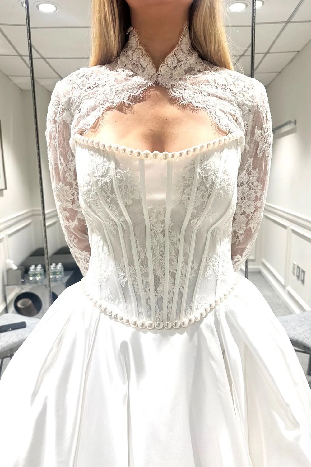5057 with Veil, Bolero and Bow - Image 3
