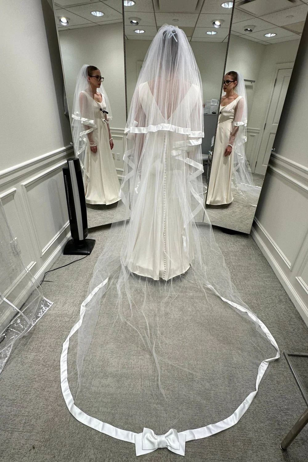 A-Line Dress with Veil - Image 3