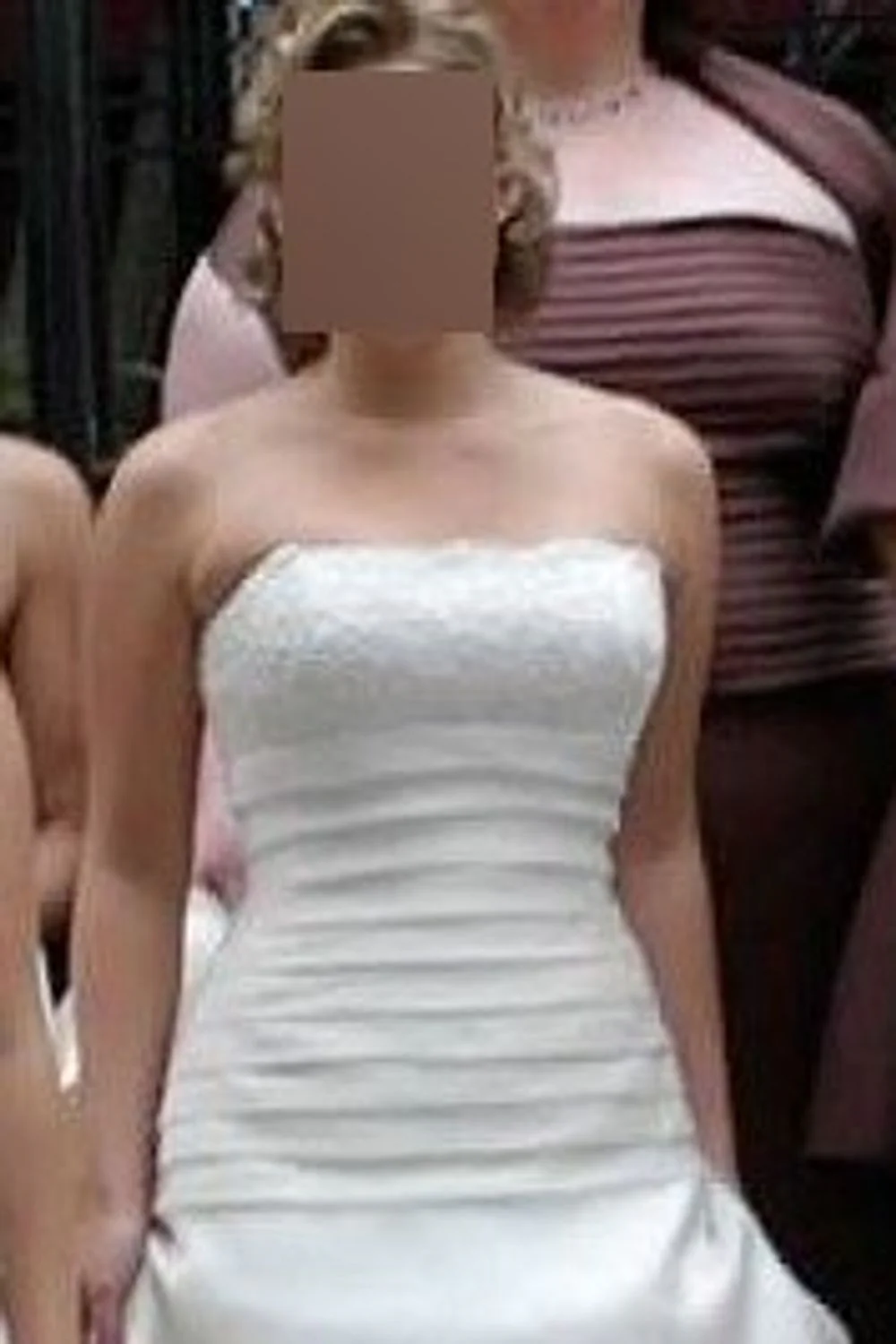 A-Line Dress with Veil - Image 4