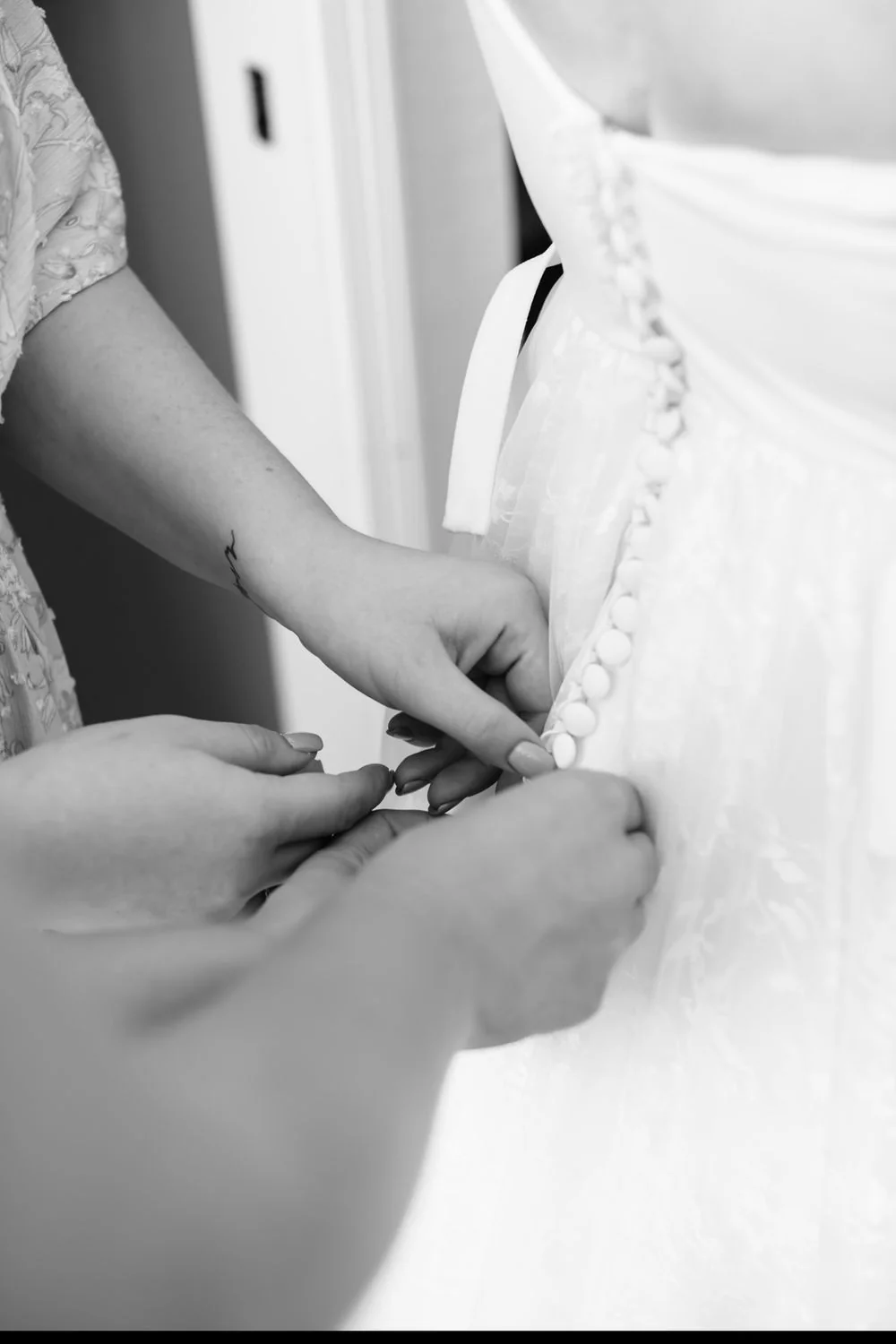 A line long sleeve dress - Image 2