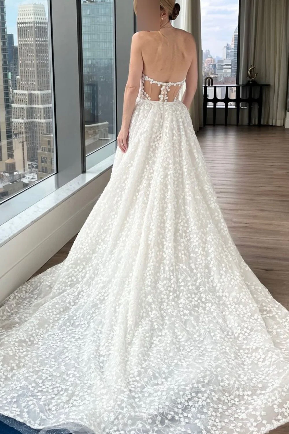 Agnes with Veil - Image 6