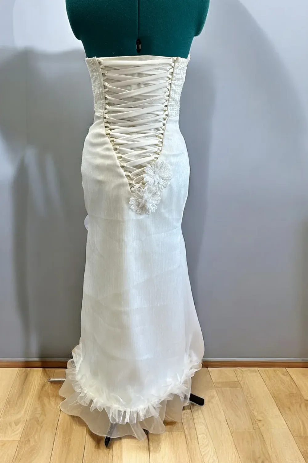 Amelia Gown (petite) - Image 2
