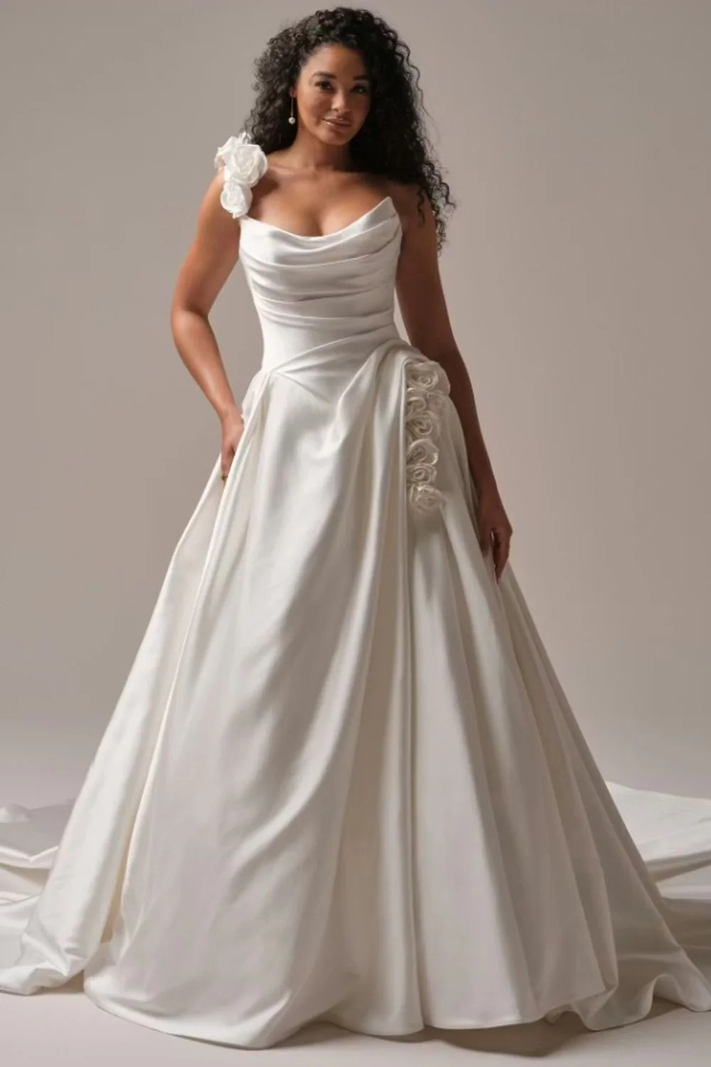 Antoinette with Strap - Image 5
