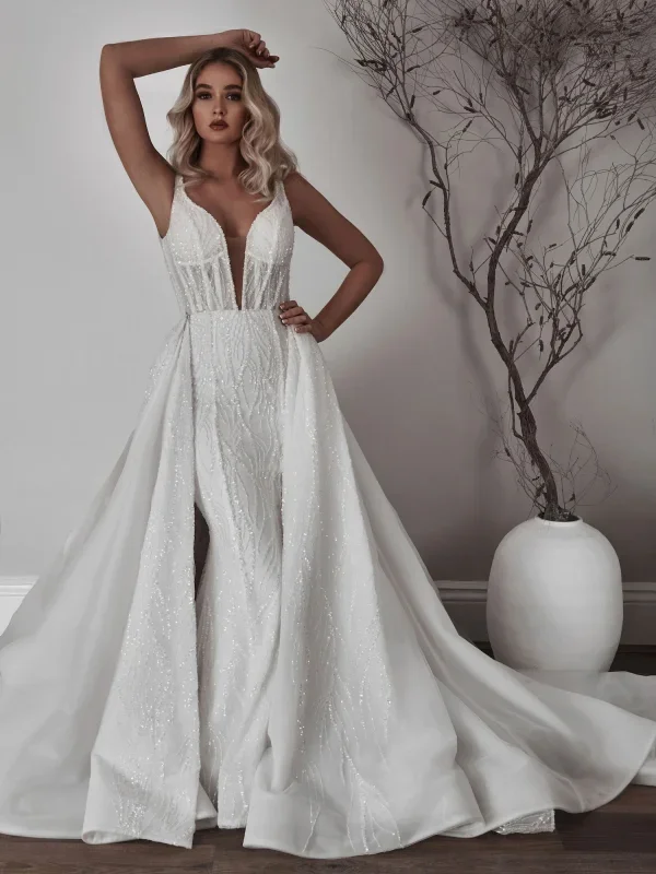 Astrid with Veil - Image 3