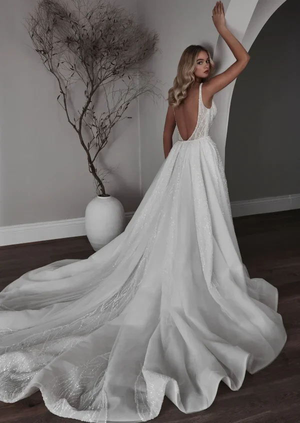 Astrid with Veil - Image 4