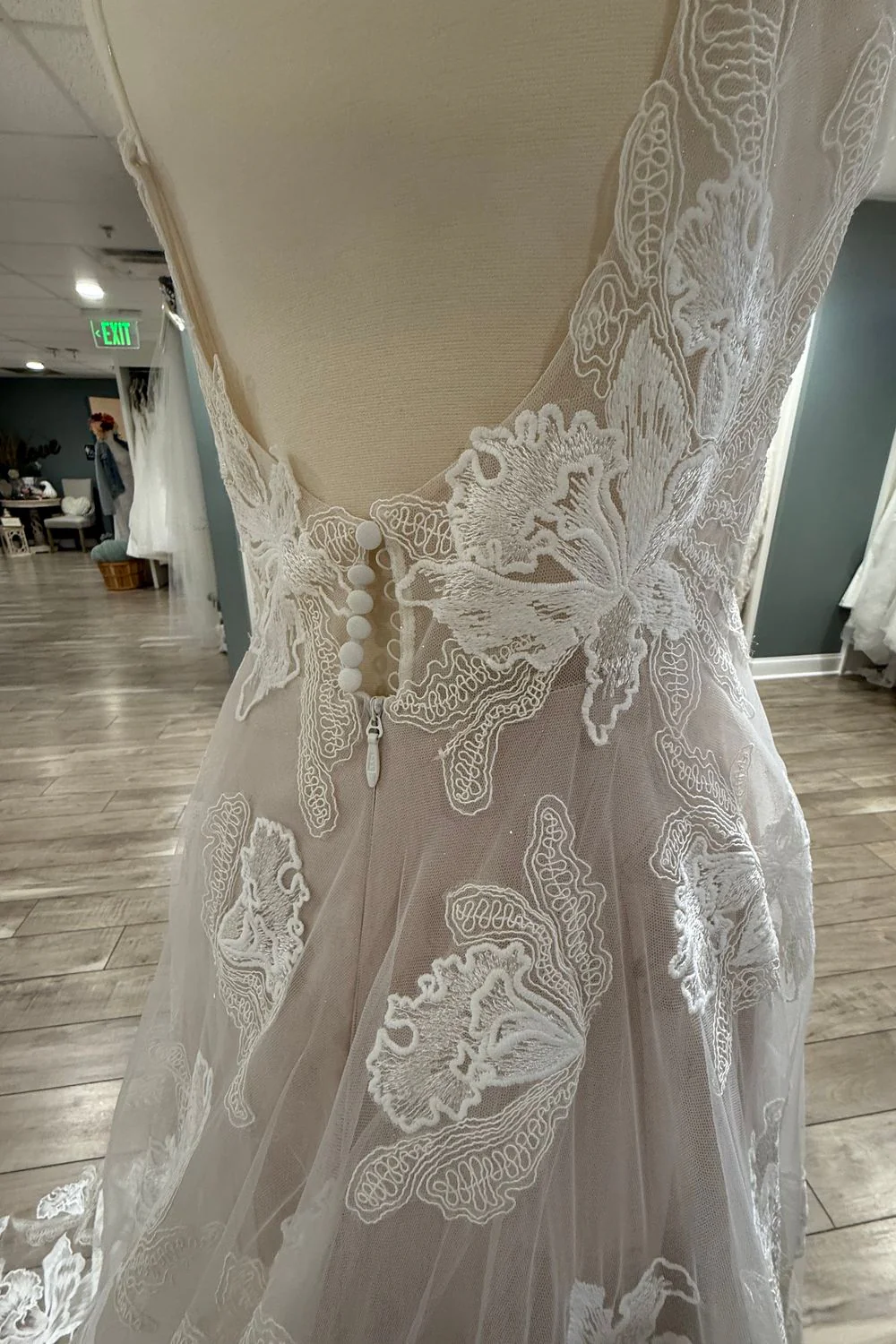 Avery - Image 7