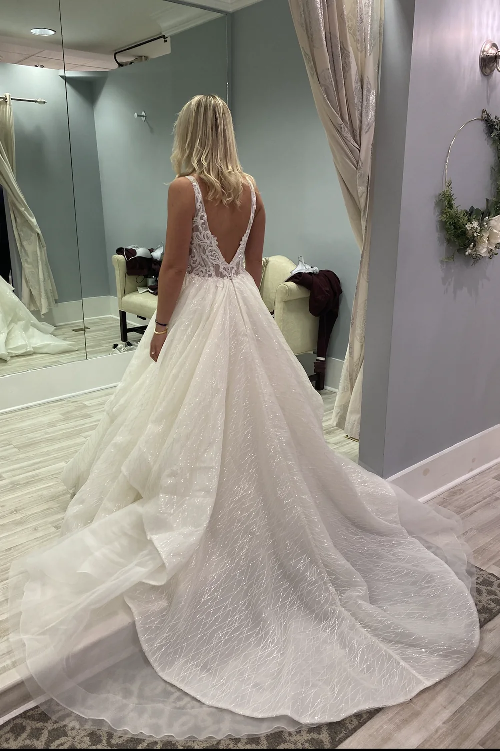 BALLGOWN - Image 7