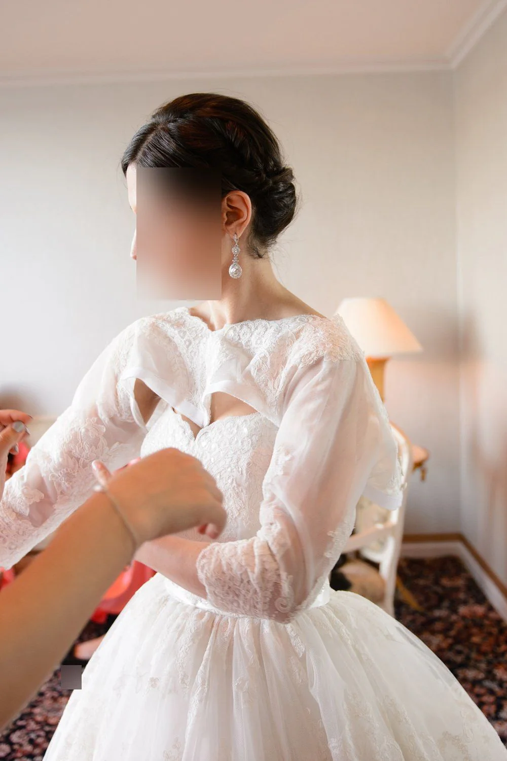 Ballgown with Veil - Image 6