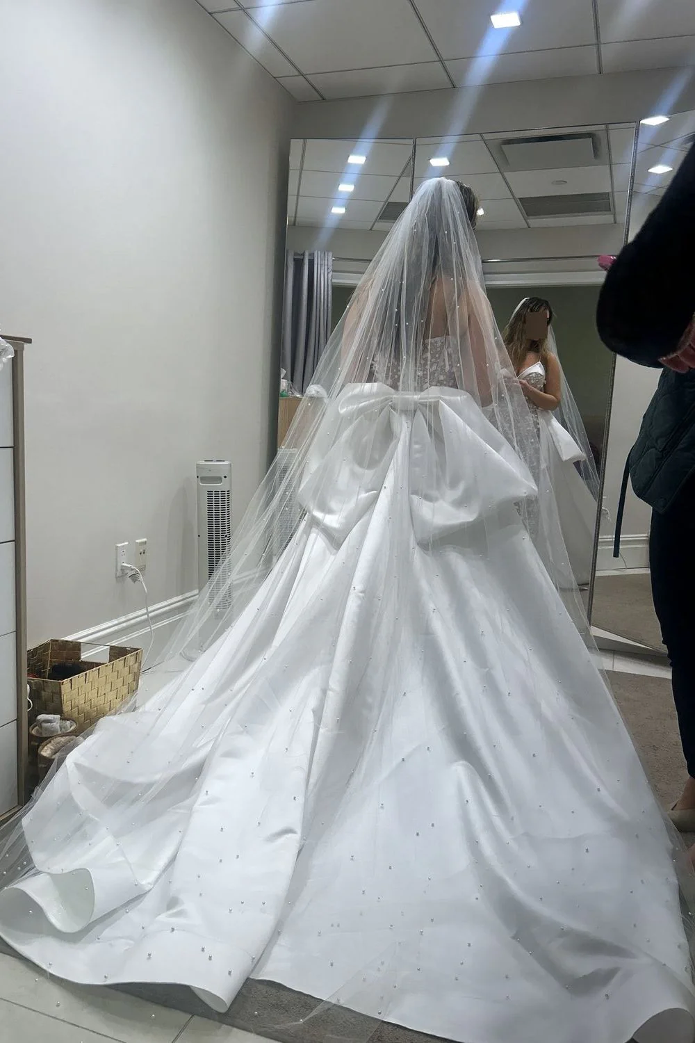 Bathsheba with Veil and Overskirt - Image 8