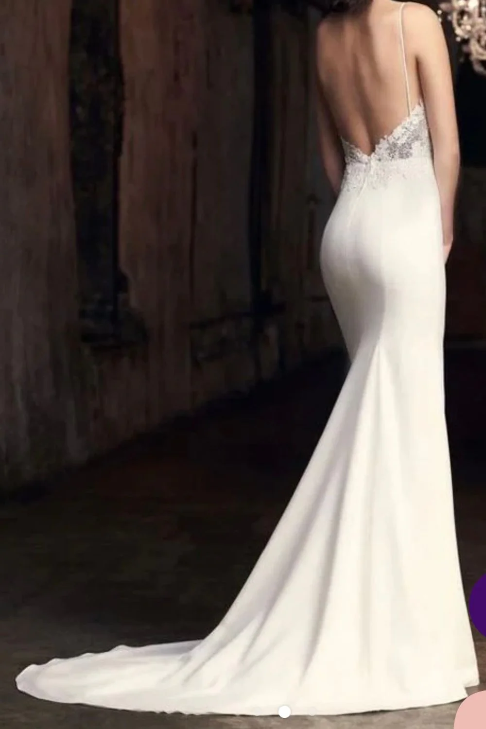 Beautiful Lace & Crepe Mermaid Gown - Image 4