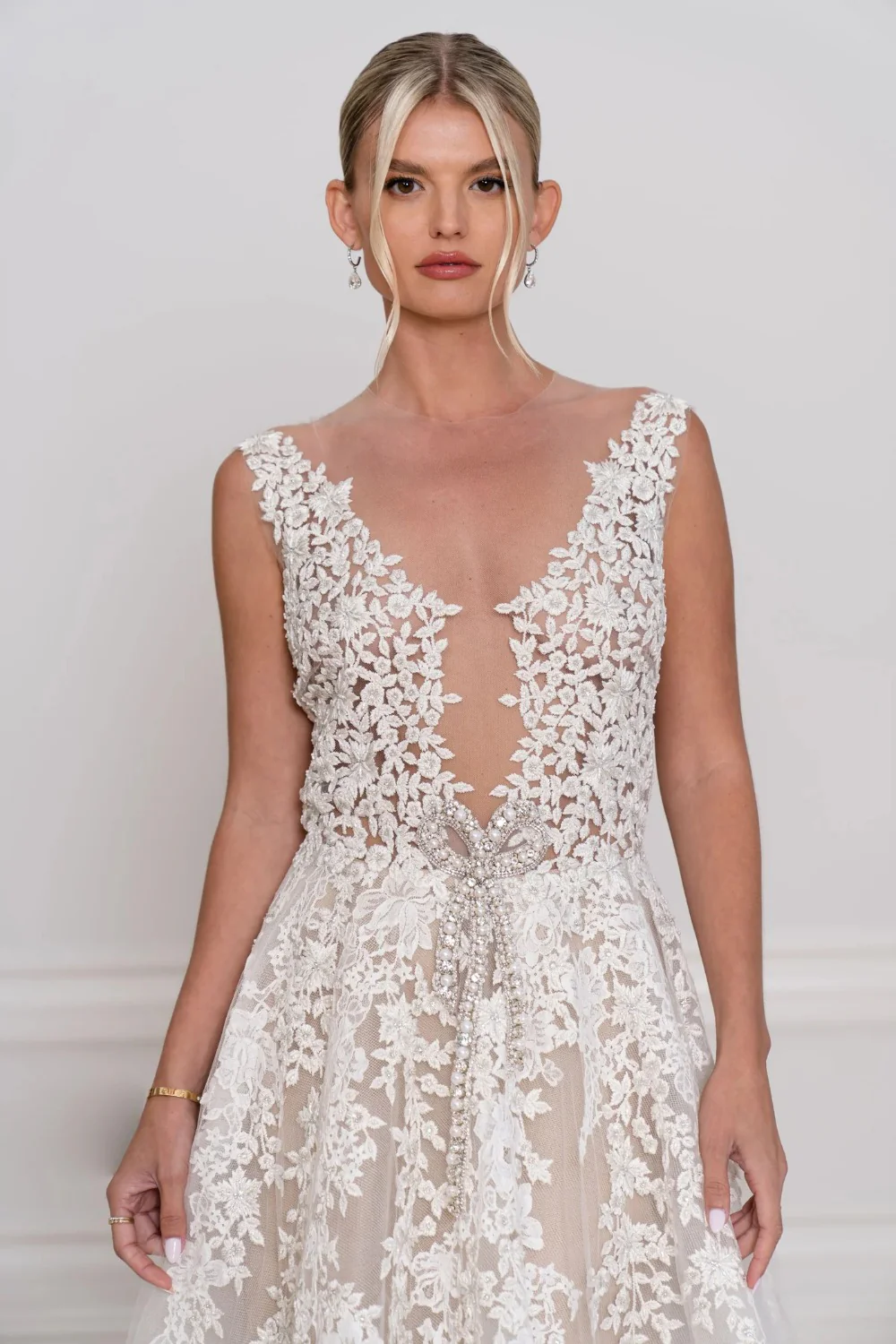 Beauty Mark Gown - STYLE6020 - Image 3