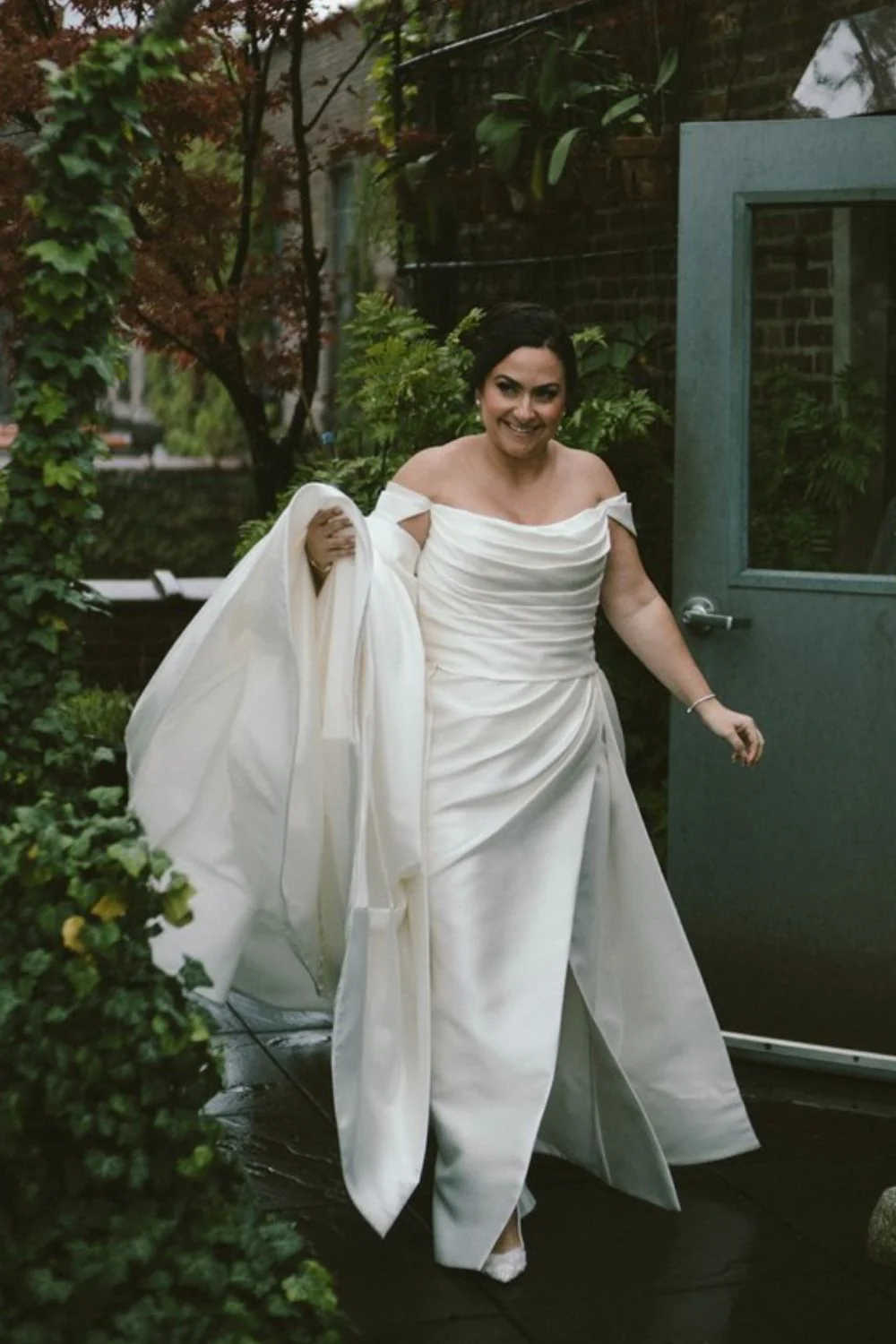 Blue Willow Bride - Image 4