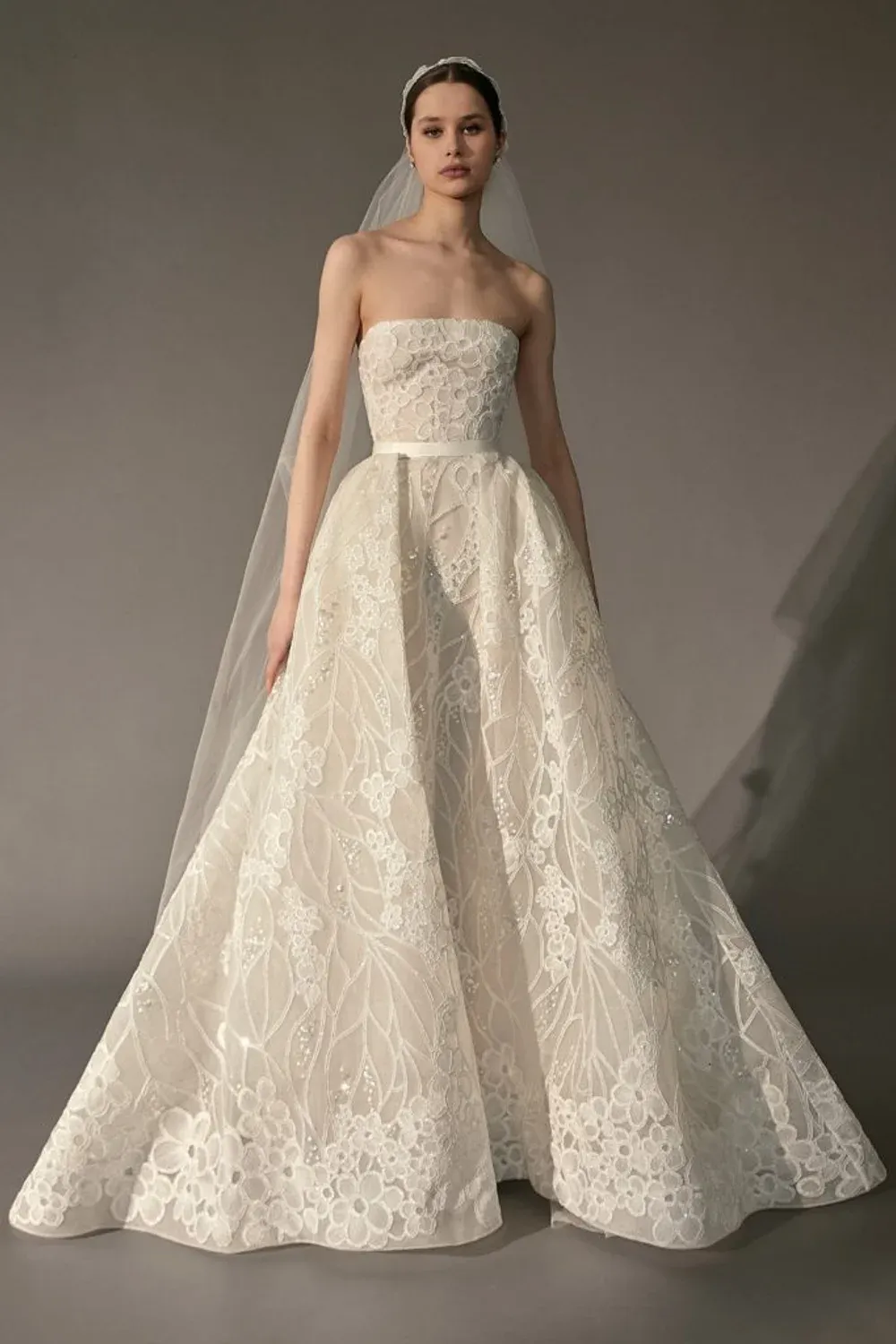 Bridal Gown Spring 2023 with Veil