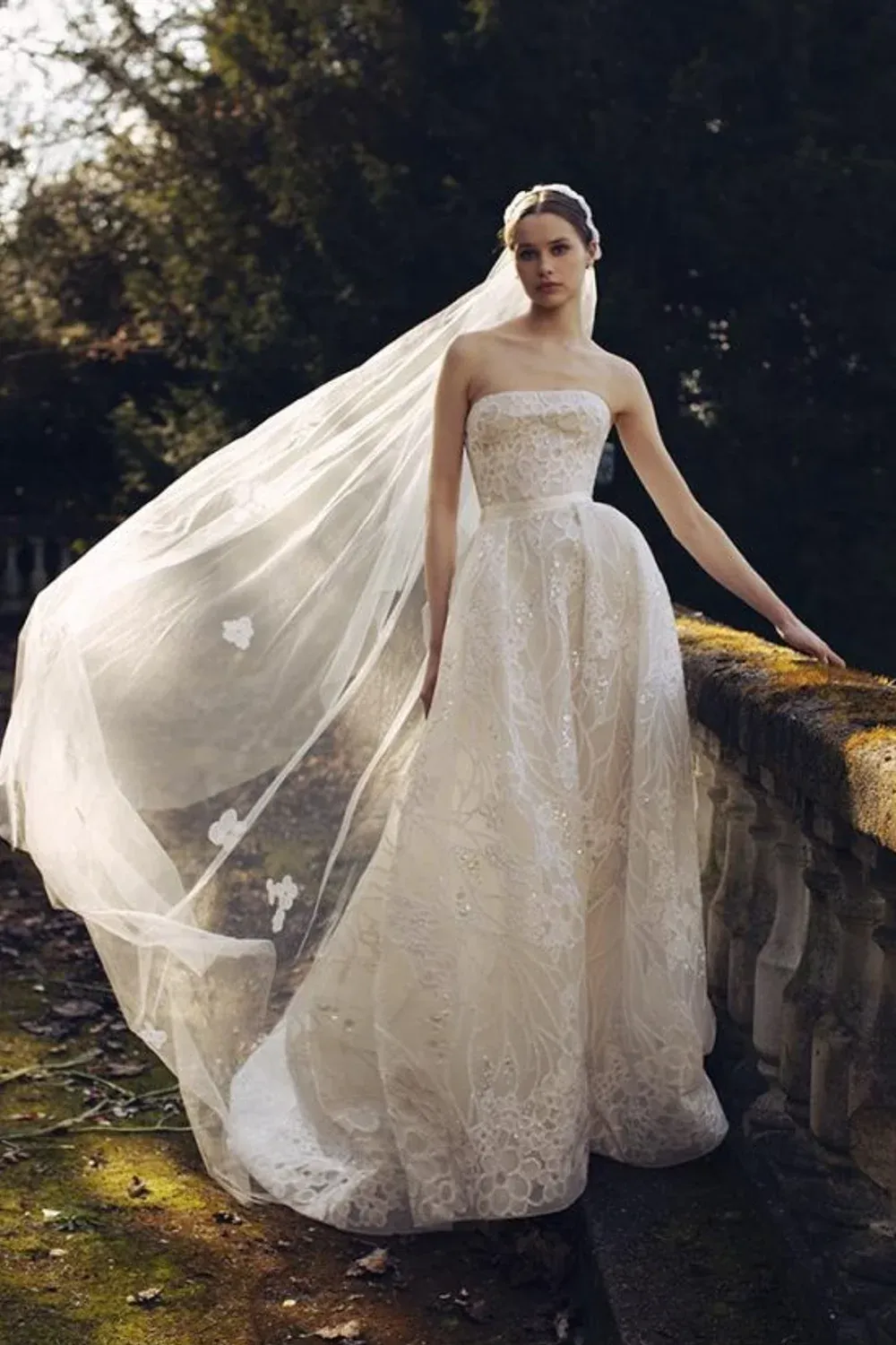 Bridal Gown Spring 2023 with Veil - Image 2