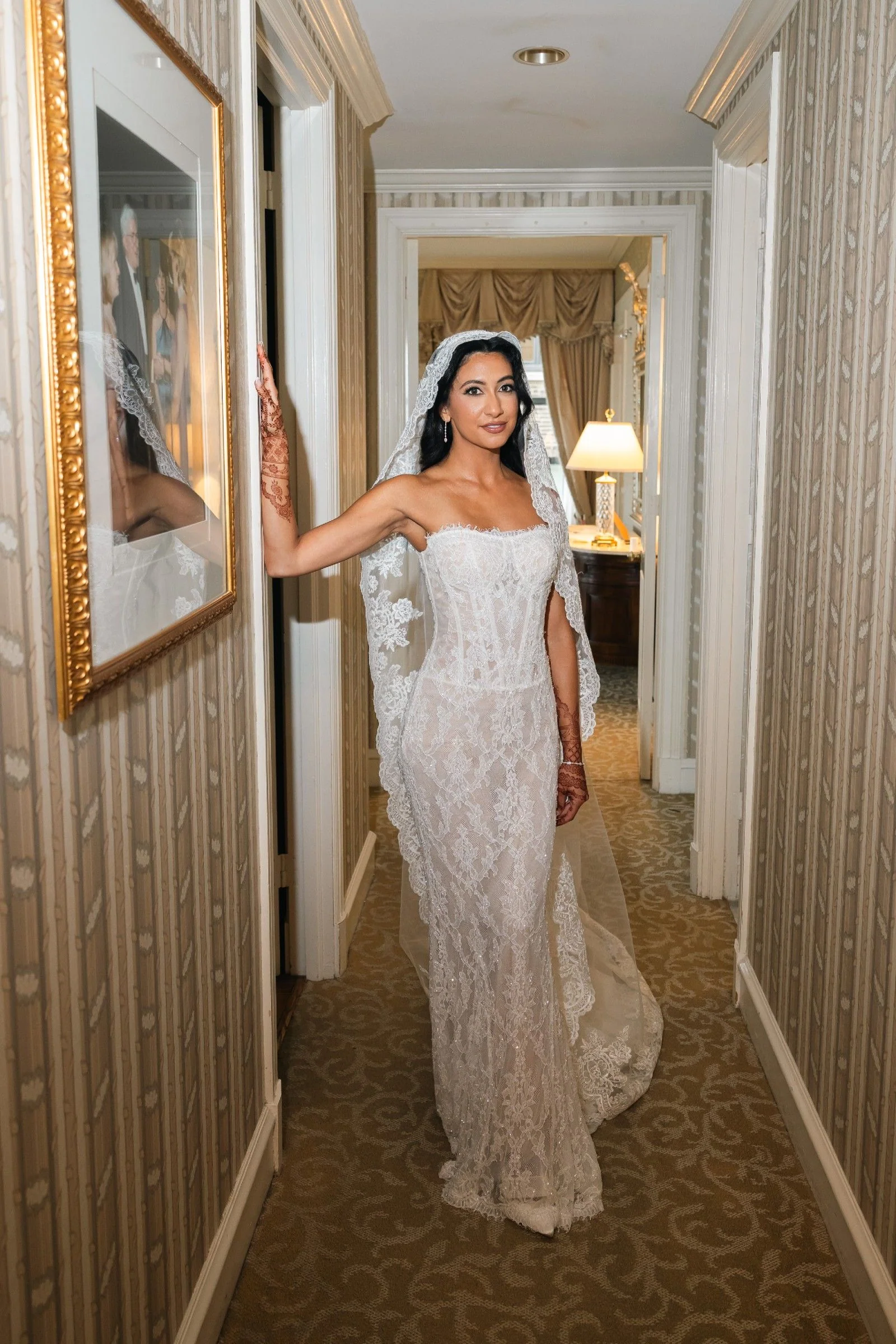Charlotte with Overskirt and Gloves - Image 2