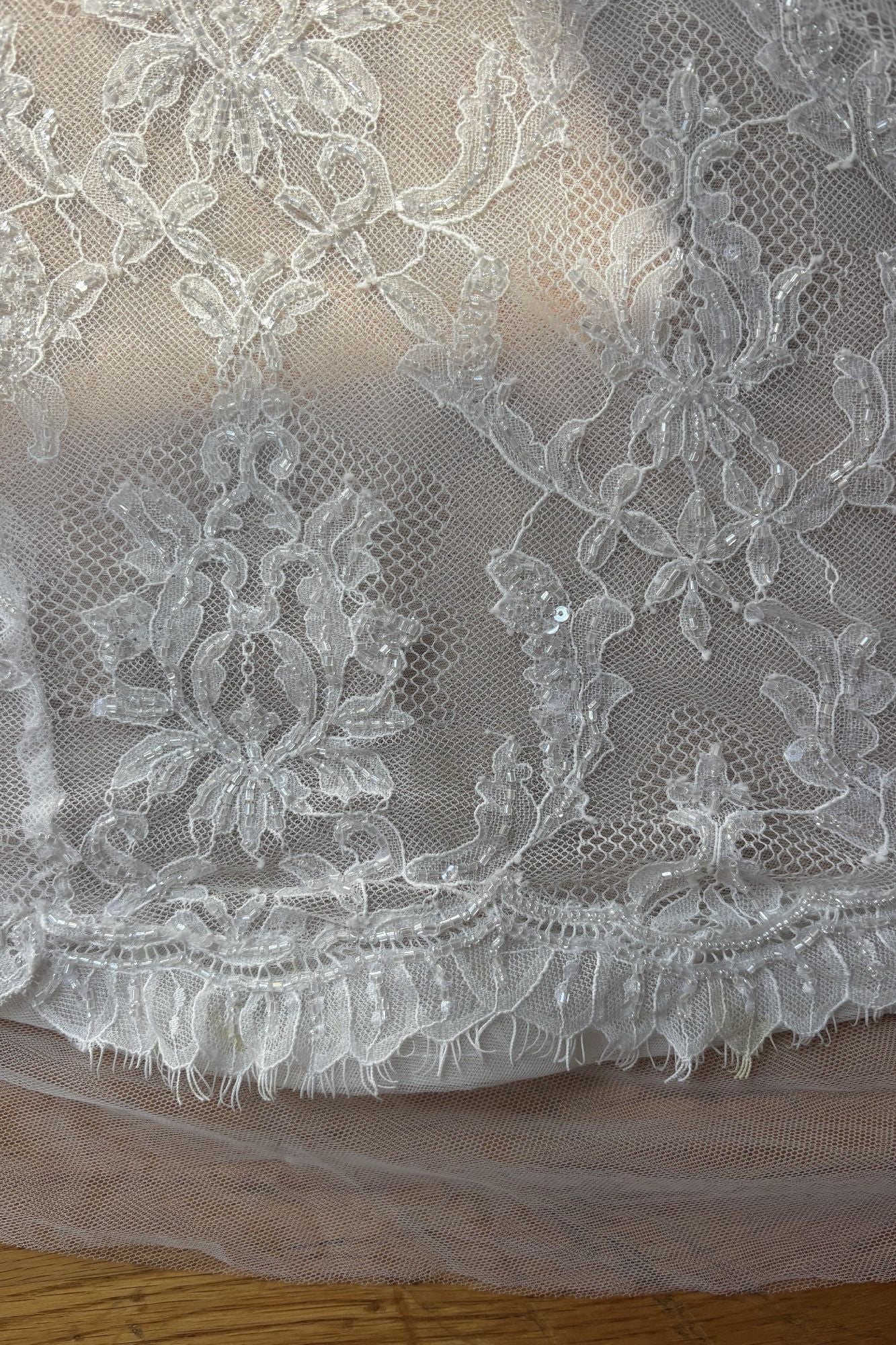 Charlotte with Overskirt and Gloves - Image 8