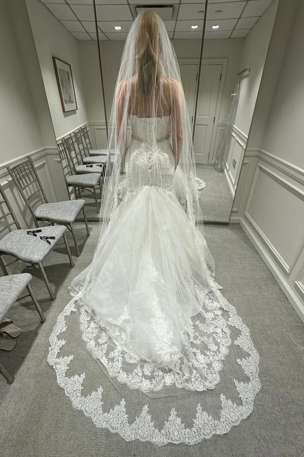 Custom with Veil - Image 3
