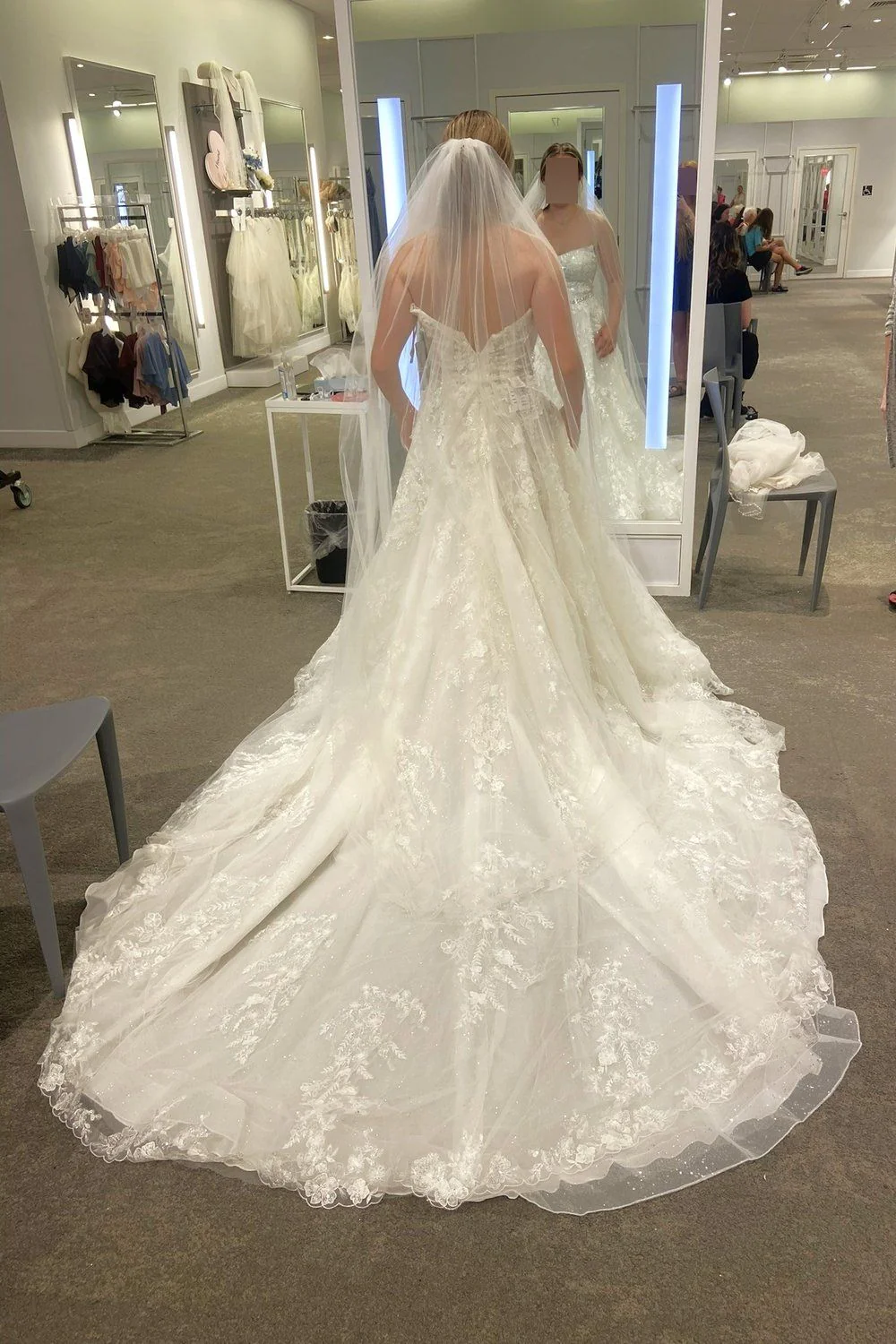 CWG958 with Veil - Image 11