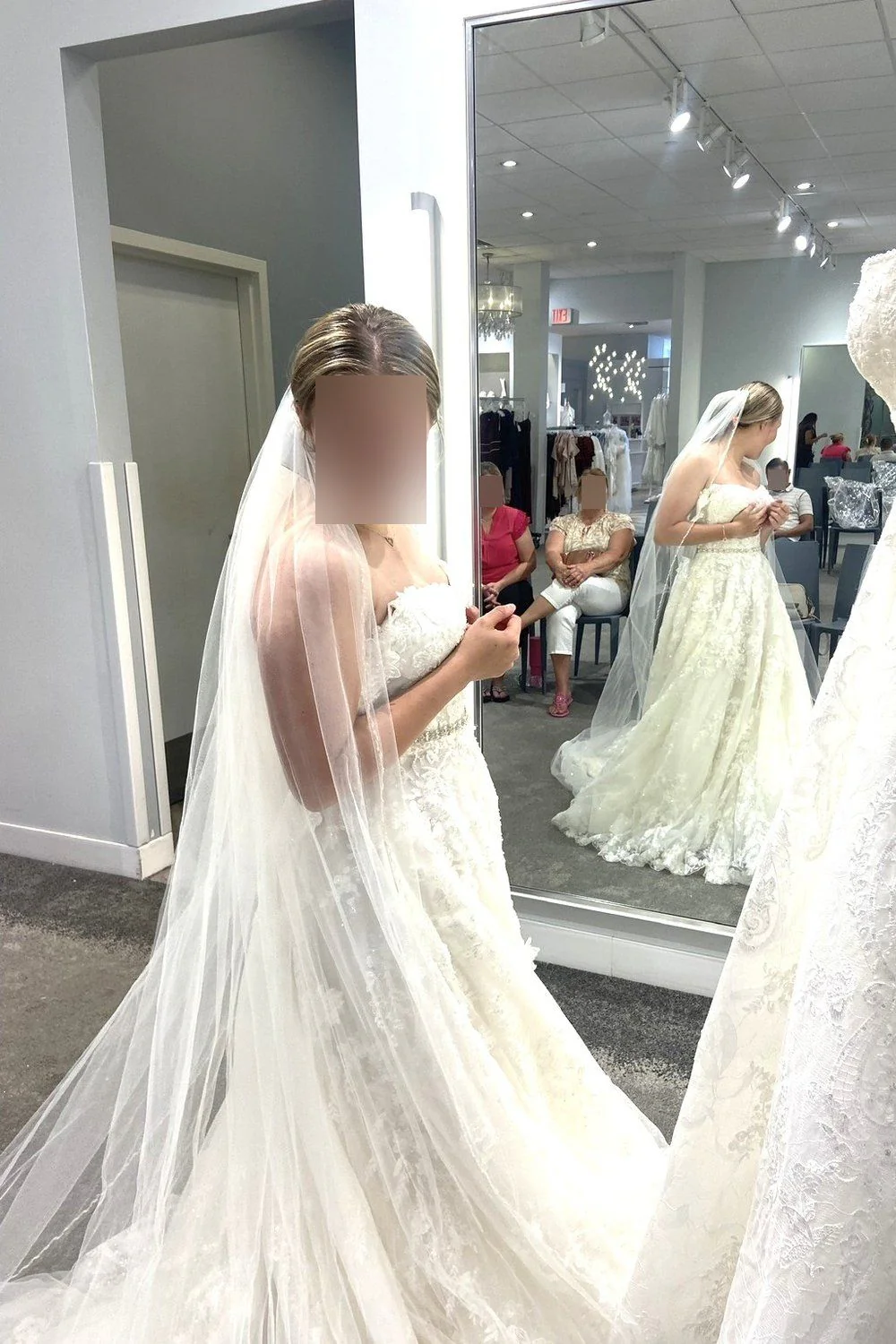 CWG958 with Veil - Image 4