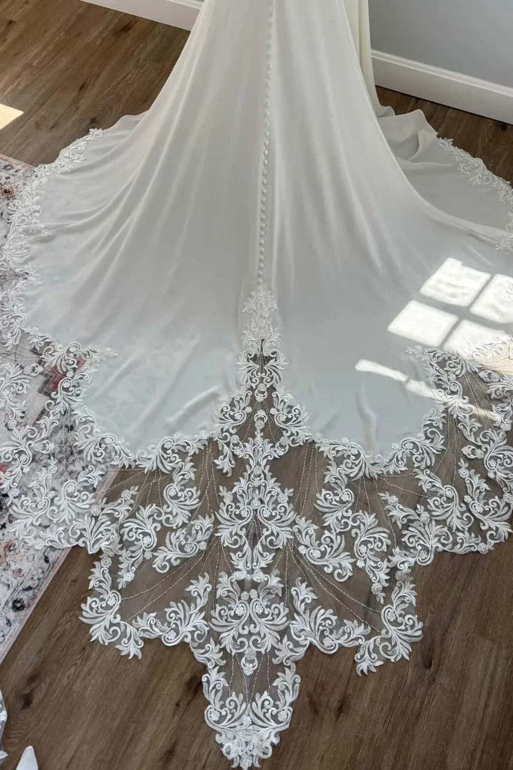 D2597 - Image 3