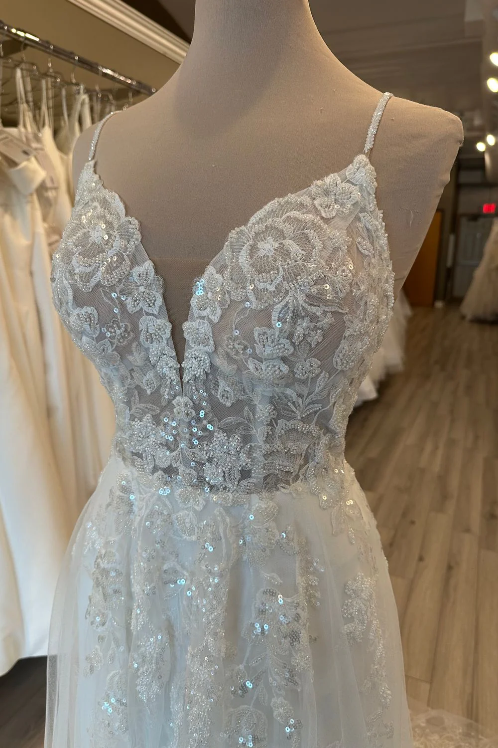D3415 - Image 4