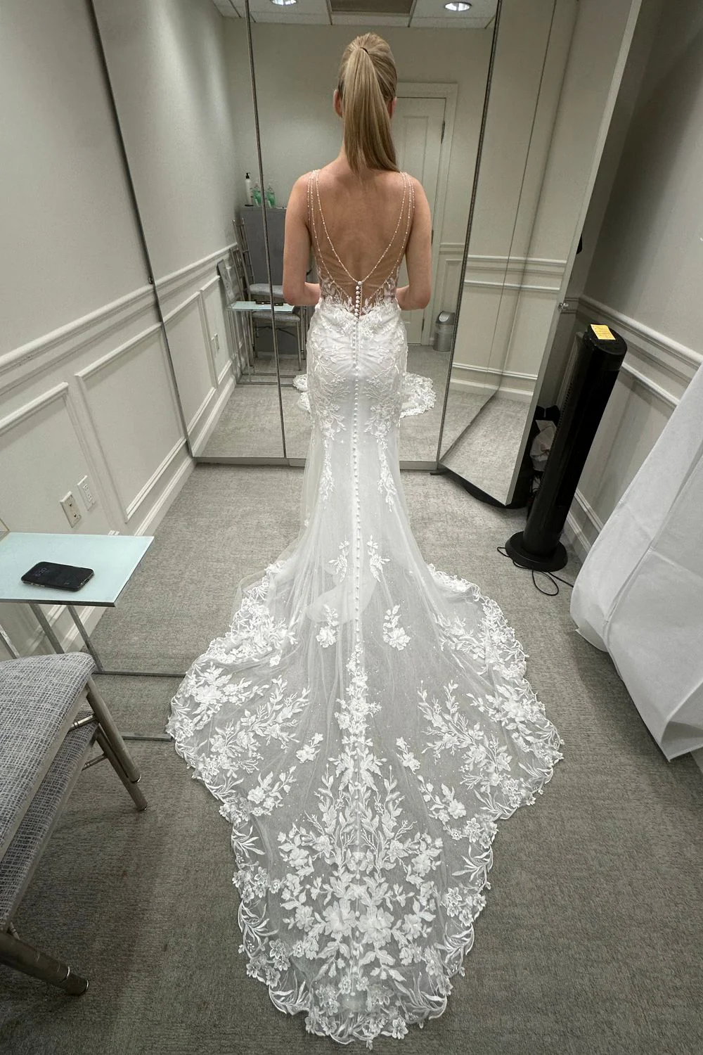 D3657 with Veil - Image 2