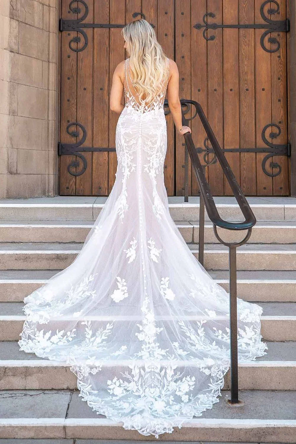 D3657 with Veil - Image 7