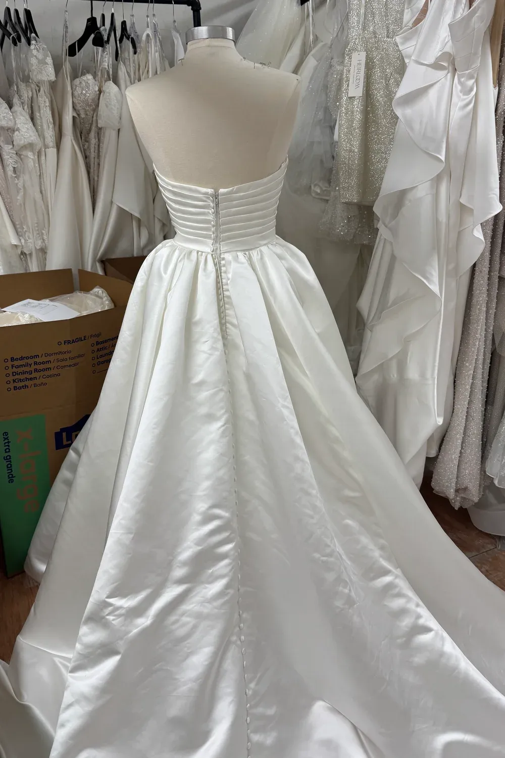 D3753 - Image 4